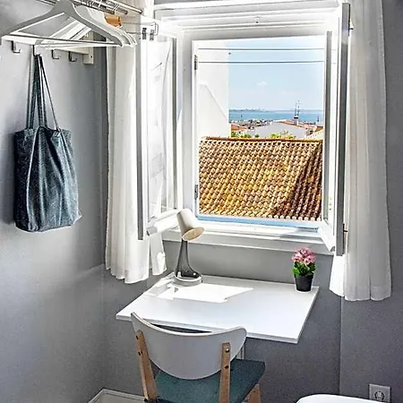 Blue Door 3*