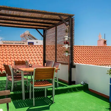 Bed & Breakfast Blue Door Lagos