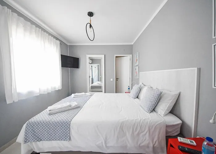 Blue Door 3* Lagos