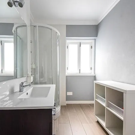 Blue Door 3* Lagos