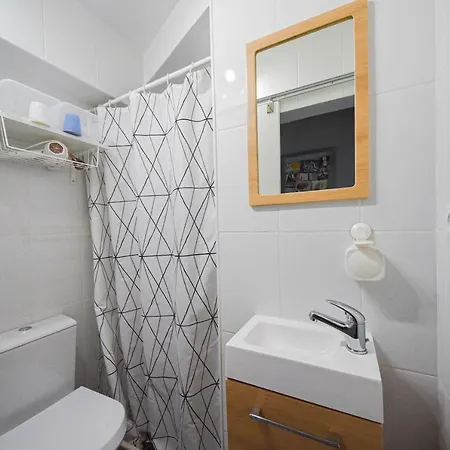 Bed & Breakfast Blue Door Lagos