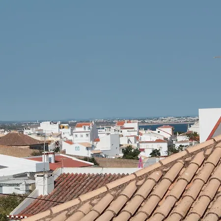 Oda ve Kahvaltı Blue Door Lagos