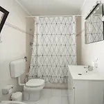Blue Door Bed & Breakfast 3*